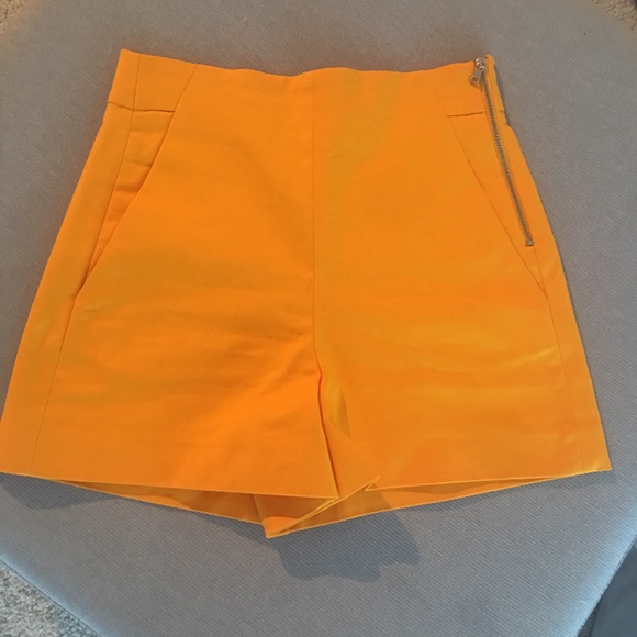 Classy shorts - Picture 1 of 2